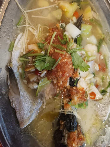 Chatri Signature Authentic Thai Cuisine - Gelang Patah