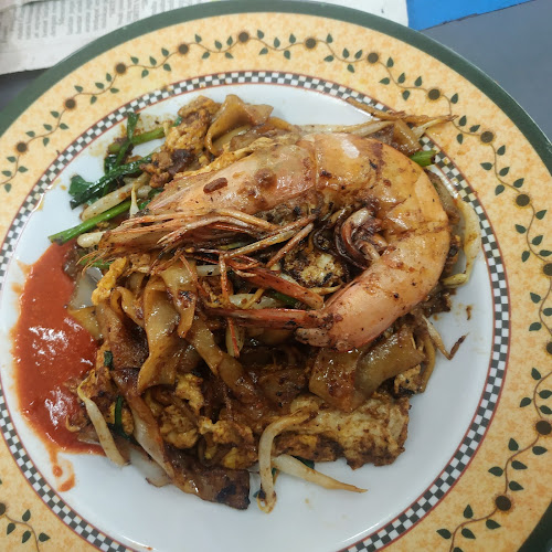 Mak Teh kueytiau Stadium - Gastronomi dan perhotelan