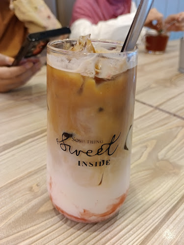 Sitiawan Strawberry Kafe - Seri Manjung