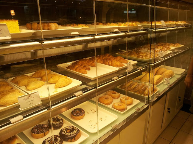 Reggae's Loaf Boulangeries & Patisseries - Bintulu