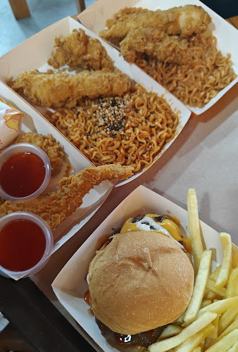 Apcel Coffee House (Cawangan Hutan Kampung) - Gastronomi dan perhotelan