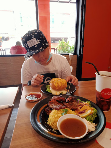 No 226 Perniagaan, Jalan Manjung Point 4/6, 32040 Seri Manjung, Perak