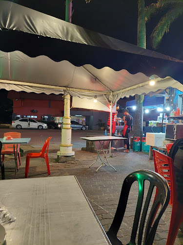 Jalan Pantai Batu Buruk, 20400 Kuala Terengganu, Terengganu