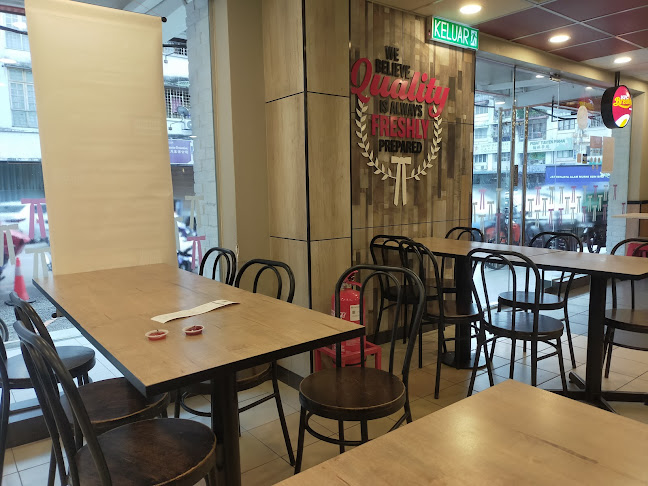KFC Ampang 2 - Gastronomi dan perhotelan