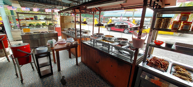 Opinii despre Gerai Mack & Family în Kampar - Gastronomi dan perhotelan