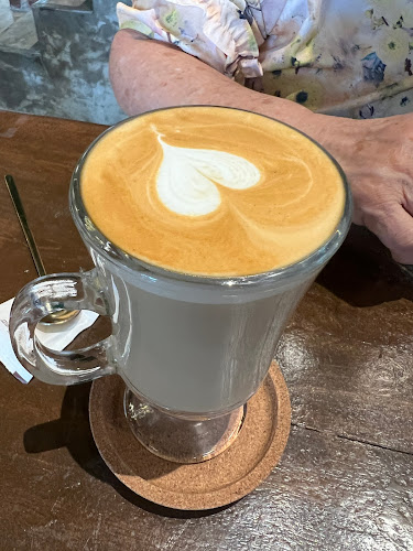 Comentarii opinii despre DoSomething-De Only Cafe