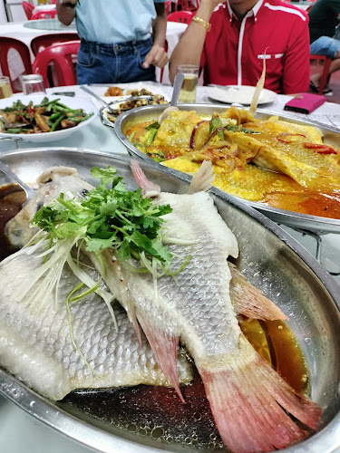 Lala Chong Kayu Ara Seafood Restaurant - Petaling Jaya