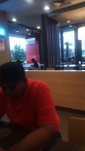 McDonald's Giant Jalan Kebun DT