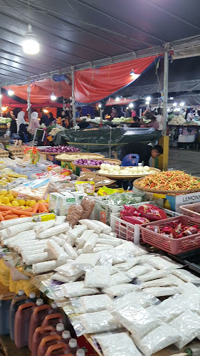 Anjung Kinabalu (AKINA Night Market) - Kota Kinabalu