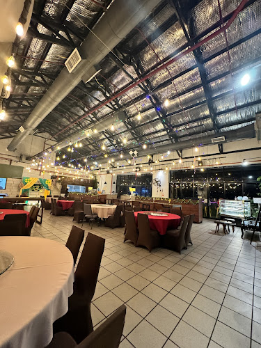 Zing On 7th - Gastronomi dan perhotelan