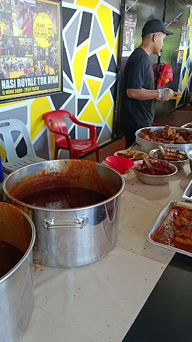 Nasi Royale Tok Ayah ( Original Malay Nasi Kandar ) - Gopeng