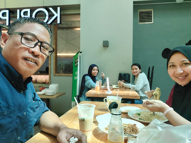 Comentarii opinii despre Kopi Ping Cafe @ Riverson