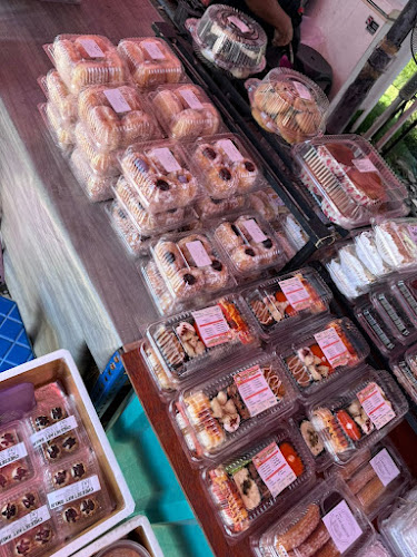 Gerai Roadside Coffee - Gastronomi dan perhotelan