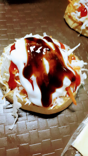 Mama Burger Special - Gastronomi dan perhotelan