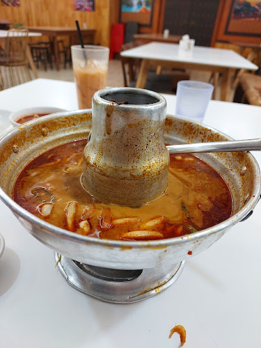 Opinii despre Little Thai Kuching în Kuching - Gastronomi dan perhotelan