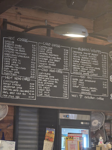 Comentarii opinii despre October Coffee Gaya