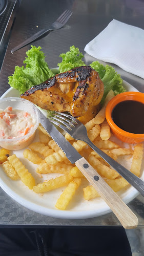 Warung Mercik- Kambing Bakar - Gastronomi dan perhotelan