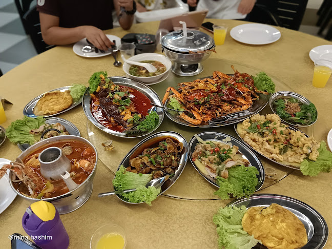 Opinii despre Kelip-Kelip Ikan Bakar Kuala Selangor în Kuala Selangor - Gastronomi dan perhotelan