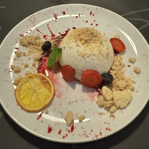 Opinii despre Osteria Gamberoni în Kuala Lumpur - Gastronomi dan perhotelan