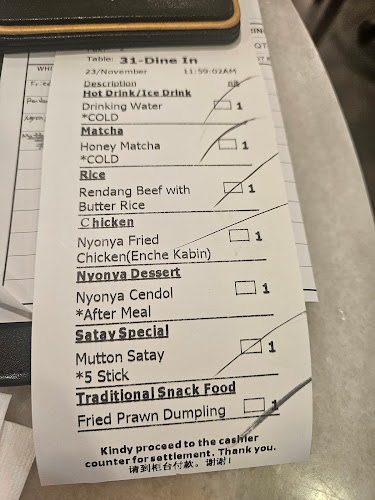 The Little Nyonya Cuisine - Gastronomi dan perhotelan