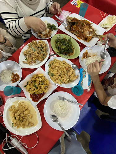 Hajah nurkasih seafood - Kota Kinabalu