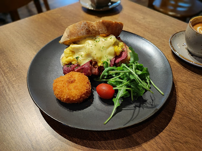 Opinii despre Middle Lane Coffee în Kuala Lumpur - Gastronomi dan perhotelan