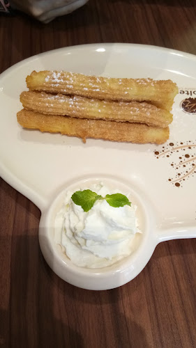 Molten Chocolate Cafe Uptown Damansara - Gastronomi dan perhotelan