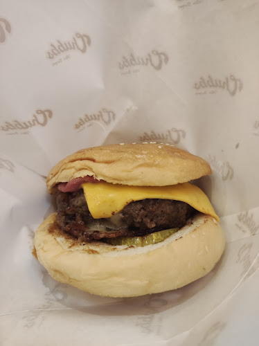 Chubbs Jalan Tun Jugah Outlet - Gastronomi dan perhotelan