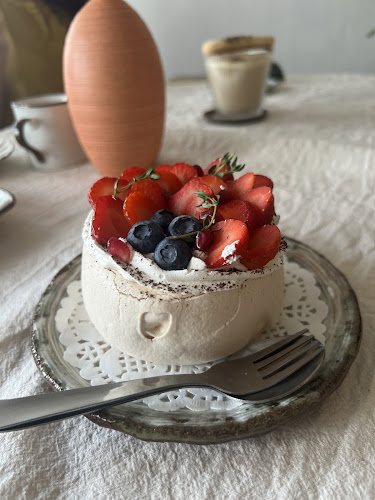 CRUMBSANDMINT - Gastronomi dan perhotelan