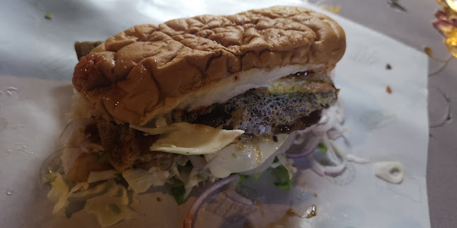 Opinii despre Diamond steam and grill burger în Kuala Lumpur - Gastronomi dan perhotelan