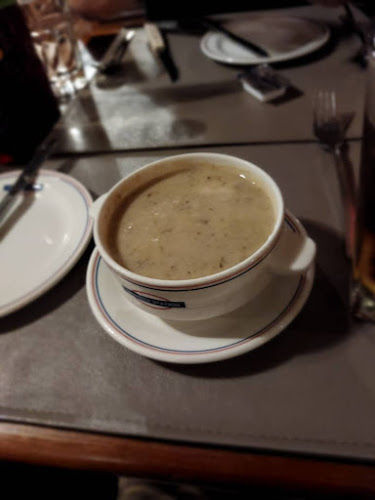 Opinii despre Restoran Victoria Station în Subang Jaya - Gastronomi dan perhotelan