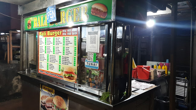 Opinii despre Bali Burger Rifle Range în George Town - Gastronomi dan perhotelan