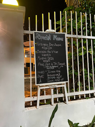 Colourful Beach Cafe @PDGH - Gastronomi dan perhotelan