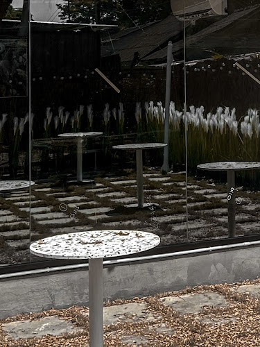 Paradiso Cafe - Gastronomi dan perhotelan