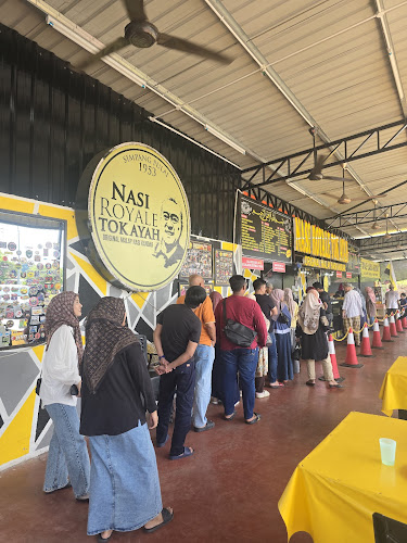 Nasi Royale Tok Ayah ( Original Malay Nasi Kandar ) - Gopeng