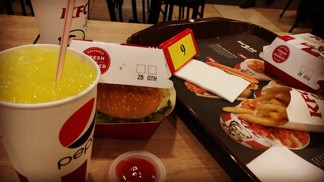 KFC Ampang 2 - Gastronomi dan perhotelan