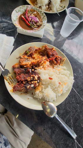 Opinii despre Restoran Singgang Budu în Kuala Terengganu - Gastronomi dan perhotelan