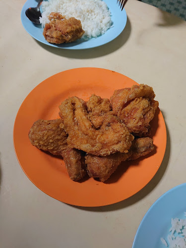 Comentarii opinii despre Brigitte Lin Fried Chicken, Canning Garden Restaurant