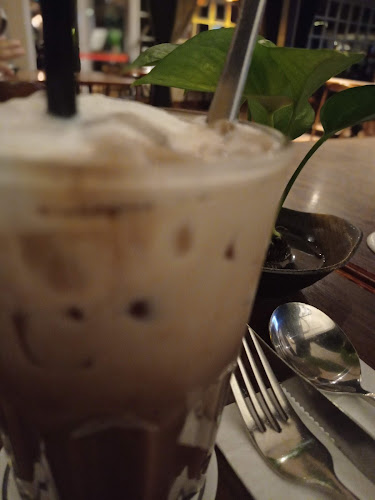 Bonzer Restaurant • Kingwood Hotel - Gastronomi dan perhotelan