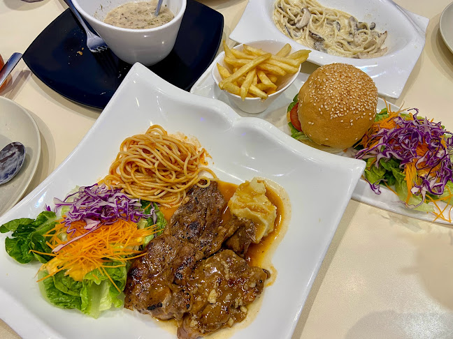 Opinii despre Check-In In Flight Dining în Kota Kinabalu - Gastronomi dan perhotelan