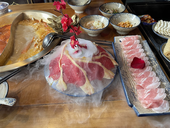 FWF Hotpot - Gastronomi dan perhotelan