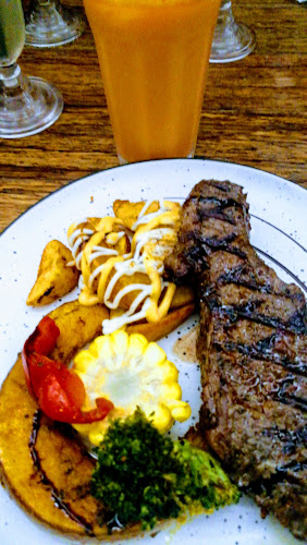 Coup De Grill - Gastronomi dan perhotelan