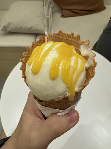 Churn Ice Cream, Damansara Uptown - Gastronomi dan perhotelan