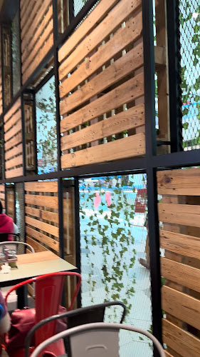 Comentarii opinii despre Mr. Tuk Tuk @ Starling Mall (Last call 9:30pm)