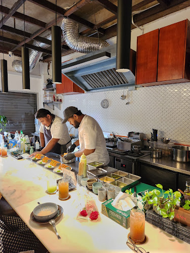 Opinii despre Reuf Modern Eatery în Alor Setar - Gastronomi dan perhotelan