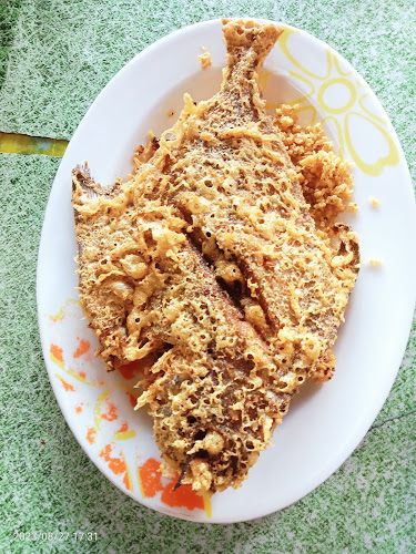 Opinii despre Kedai Bawal Goreng Power! Mercik! în Parit Buntar - Gastronomi dan perhotelan