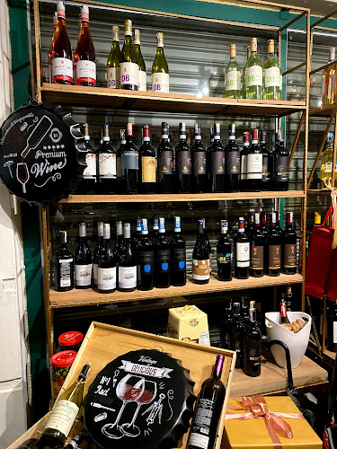 Gusto Food & Wine Cucina Italiana - Gastronomi dan perhotelan