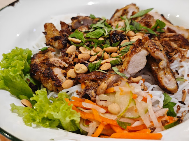 Ăn Viet, Paradigm Mall (Non-halal)