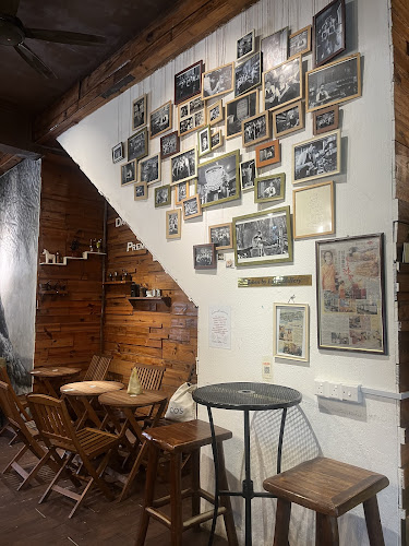 Comentarii opinii despre October Coffee Gaya