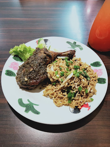 Batavia Kitchen @ Toppen - Gastronomi dan perhotelan